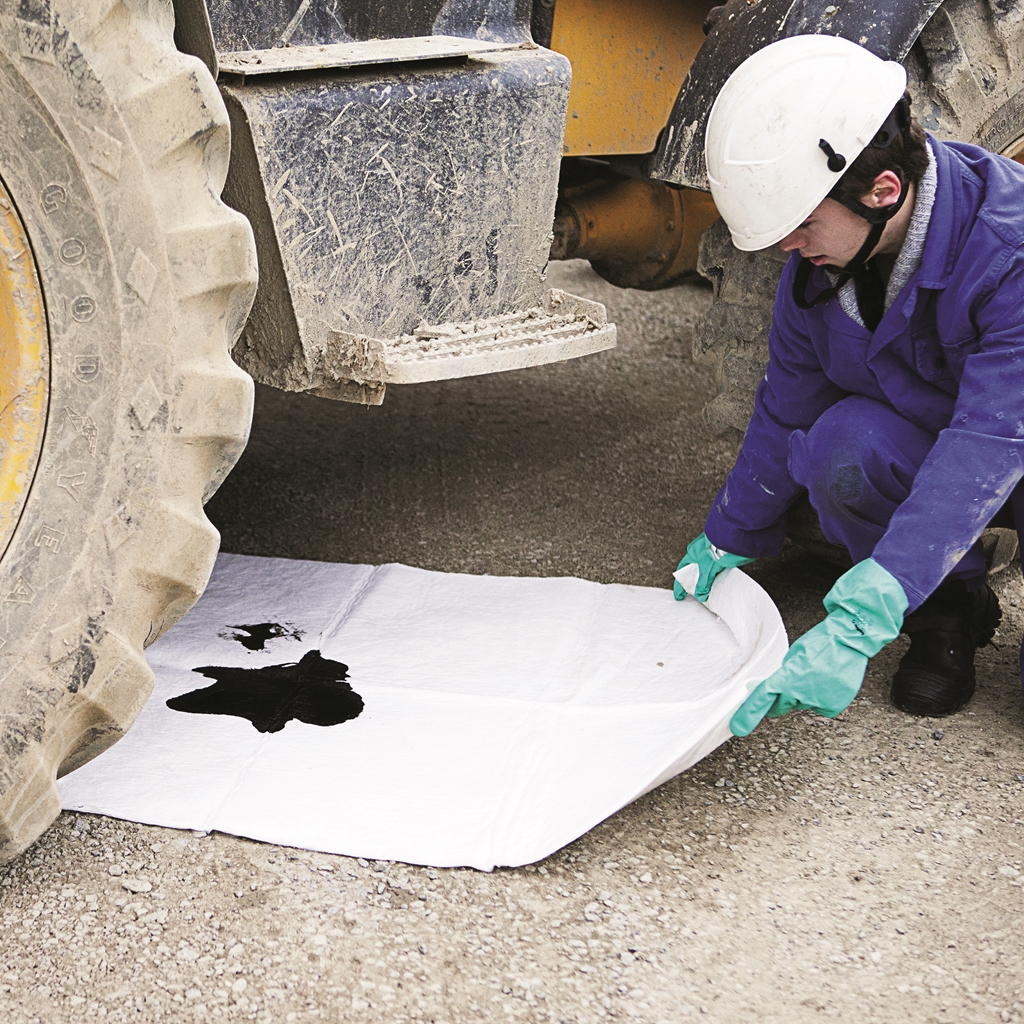 Tapis absorbant hydrocarbure <br> Film étanche - Protection des sols -  Delahaye Industries